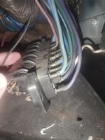 Schemat instalacji elektrycznej Fiat 125p 1300 1980 - kolory przewodów do skrzynki