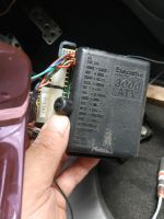 Toyota Celica 7 - Identyfikacja urządzeń pod kierownicą z pokrętłem i włącznikiem