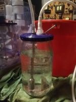 Molecular hydrogen generator