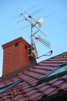 Jak poprawić odbiór kanałów z MUX-8? Konfiguracja anten Dipol, multiswitch Telmor TT-5/8 FT