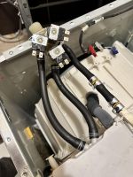 LG F10U2QDN0 jak prawidłowo wymienić elektrozawór w pralce? Błąd IE, zły montaż?
