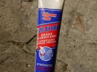 Best Lubricant for Brake Yoke & Guide: ATE Plastilube vs CS-90 High-Temperature Grease