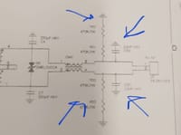 Eliminating ripple voltage in biphasic square signal circuit without output capacitors