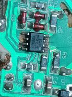 Układ do lampki nocnej z dotykowym włącznikiem i trzema stopniami świecenia