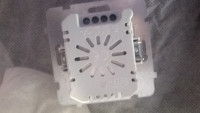 Jak podłączyć ściemniacz i czujnik zmierzchu do żarówek LED 230V w ogrodzie?