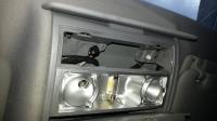 VW Touareg 2005 2.5TDI - Światło podsufitki- jak zdemontować