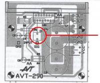 Różnice między kondensatorem unipolarnym a elektrolitycznym 1µF/25V