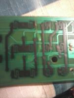 Pilot - pęknięta płytka - jak naprawić?