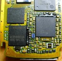 Nokia 6230i- nie ładuje się po podłączeniu innej ładowarki.