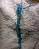 Archer 884 - The machine tangle the threads from the bottom, sews loosely