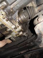 Polo 6KV (Classic) - Cieknie z półosi? Naprawa samemu możliwa?