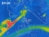Diesel - Test świec żarowych kamerą termowizyjną, chmura dymu z rury