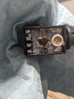 How Does Oil-Immersed Vehicle Pressure/Temperature Sensor Detect Fluid Temp Through Insulation?