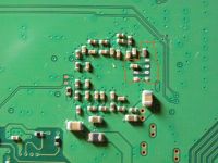 Uszkodzona płyta główna SAA-001 - brakujące elementy i wartości komponentów