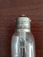 Gdzie znaleźć lampę do rzutnika z oznaczeniami 220B 100Bt, I-723P 30?