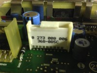 Mercedes 124 E220 - Brak prądu grzałki sondy lambda, schemat ECU