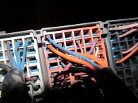 Schemat podłączenia skrzynki bezpieczników Daewoo Nubira 1.6SX 1998/1999