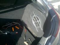 Rockford 500W RMS i Clarion 300W - dlaczego dźwięk jest zniekształcony?