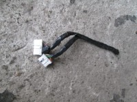 Szukam mniejszej kostki z przewodami do wzmacniacza Infinity w Jeep WJ 2004