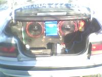 Czy bass jest zabójczy dla elektroniki samochodzu?