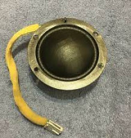 Midrange od Volvo C70 - czy mają wbudowane zwrotnice?