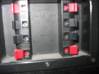 Jak podłaczyc ten subwoofer?? POMOCY