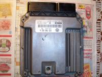 VW TOURAN - Jak wyciągnąć płyte główna komputera z obudowy ?