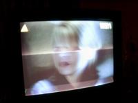 Sony KV-2184MT - przyciemniony pas na ekranie, możliwe zimne luty?