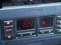 Naprawa wyświetlacza klimatronika