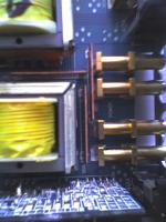 Jak to podłączyć? Wzmacniacz z dwoma zasilaniami.