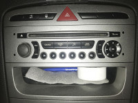 Peugeot 308 - nie działające radio i centralny zamek - pytania i dyskusja