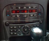 poszukuje: schemat elektryczny radio RD4 Peugeot 607
