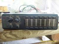 samochodowy eqalizer ze wzmacniaczem