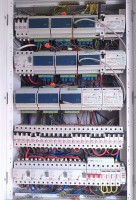 Which smart lighting and roller shutter solution: Siemens Logo!8 or Satel?