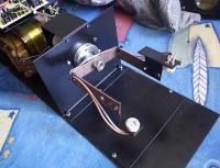 Budowa i zasada działania dyskotekowych efektów świetlnych.