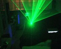 Projektor laserowy DIY – modyfikacje: minigłośnik do odchyleń, lekkie lustro, silnik