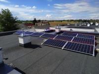 Connecting Photovoltaic Panels: Induction Loop, Cable Length & Parallel Wiring Tips