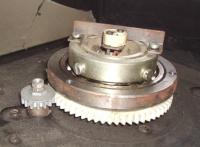 Budowa i zasada działania dyskotekowych efektów świetlnych.