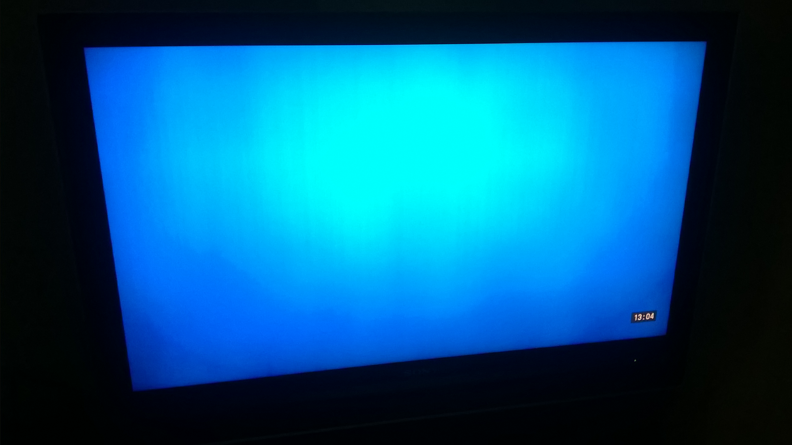 SONY Bravia KDL40V2500 Niebiesko czarny ekran wyświetlający się w